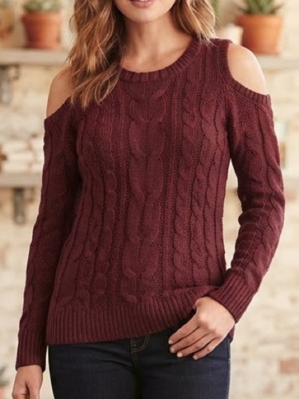 Hippie Rose Cold-Shoulder Cable Knit Sweater - Burgundy Size XS